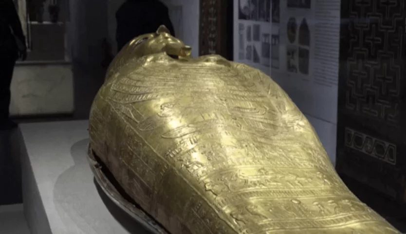 Sarcophage de Pharaon au Musée National de la Civilisation Egyptienne NMEC