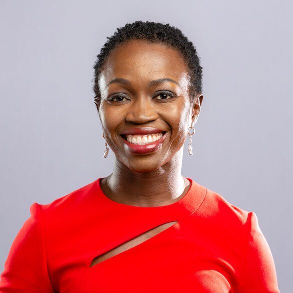 Adenah Bayoh, afro-entrepreneure millionnaire, créer des emplois dans sa communauté