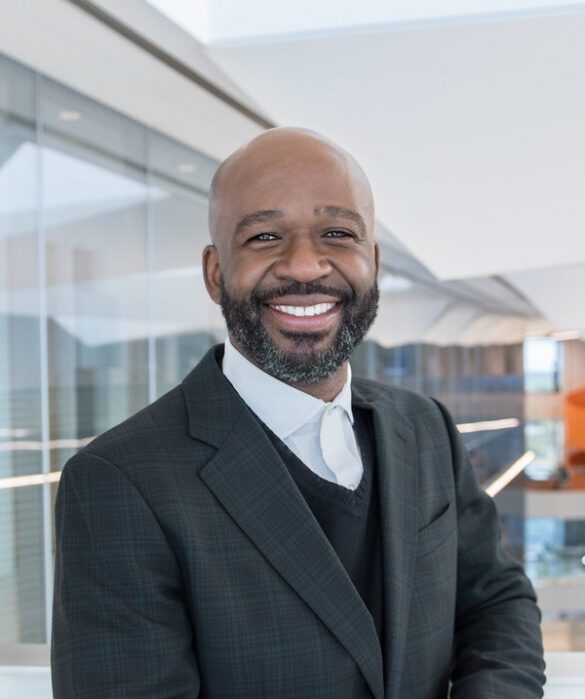 Le chancelier Frantz Saintellemy, un modèle de réussite pour ses pairs