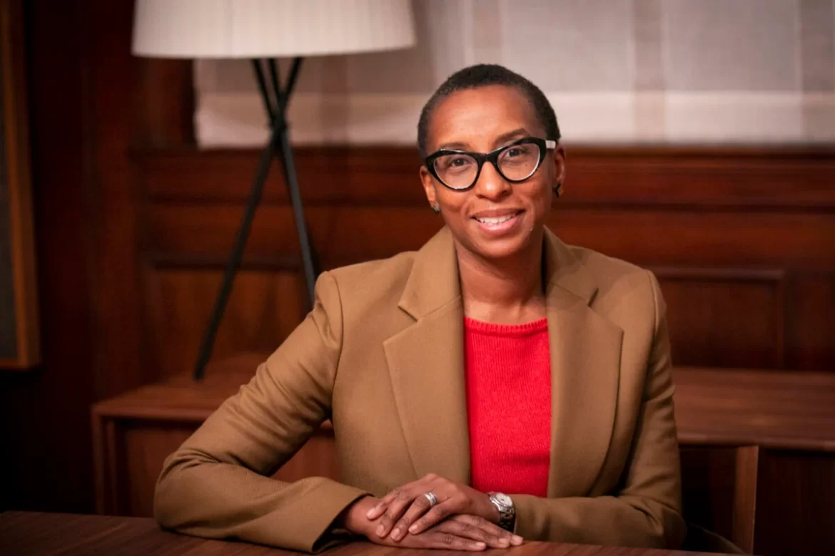 Claudine Gay, première présidente noire de l’Université de Harvard Claudine Gay, première présidente noire de l’Université de Harvard
